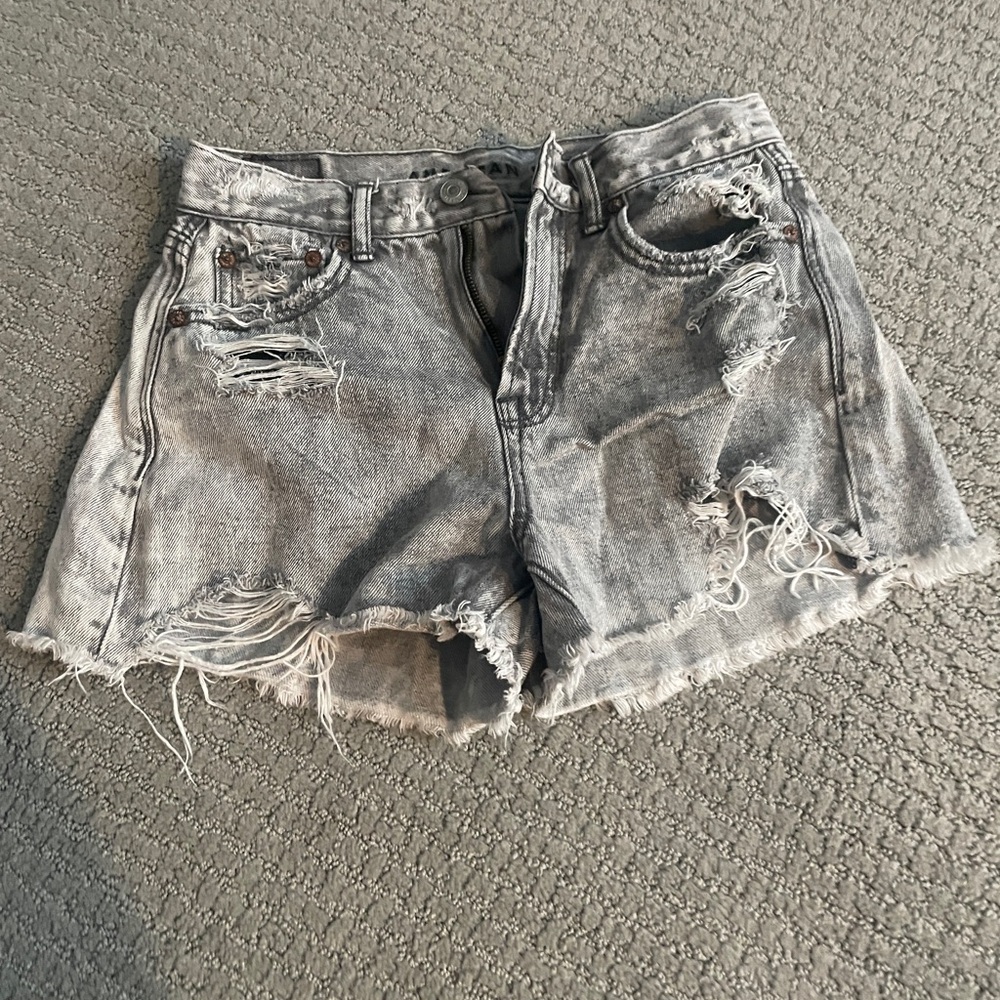 Gray washed denim jean shorts